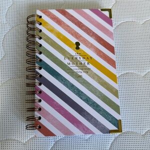 NEW The Everyday Mother Baby Feeding Log Journal